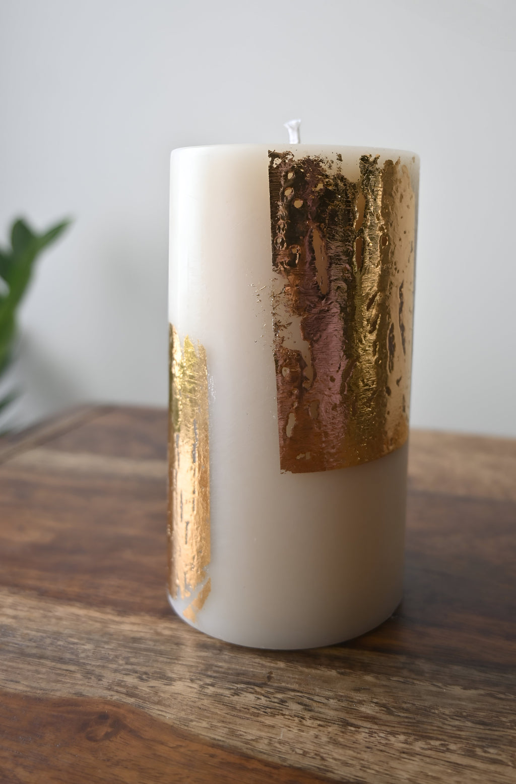 A Touch of Gold. A Glow of Elegance.