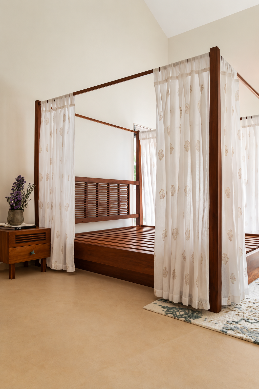 Mahogany Wood Canopy Bed – Queen Size